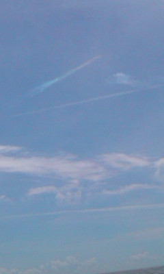 虹色の雲